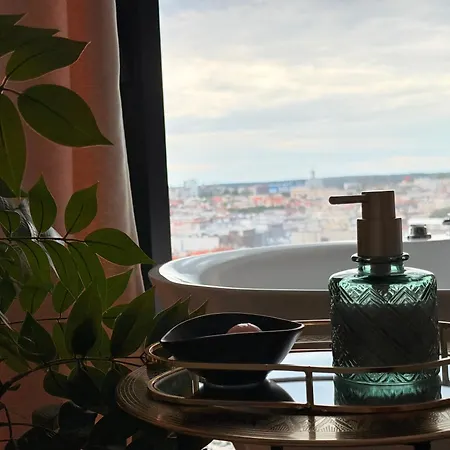 Premium Panorama Lux Bath Xviii Апартаменты *