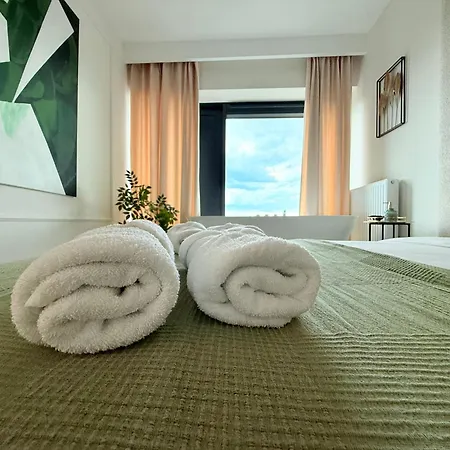 Premium Panorama Lux Bath Xviii Апартаменты *